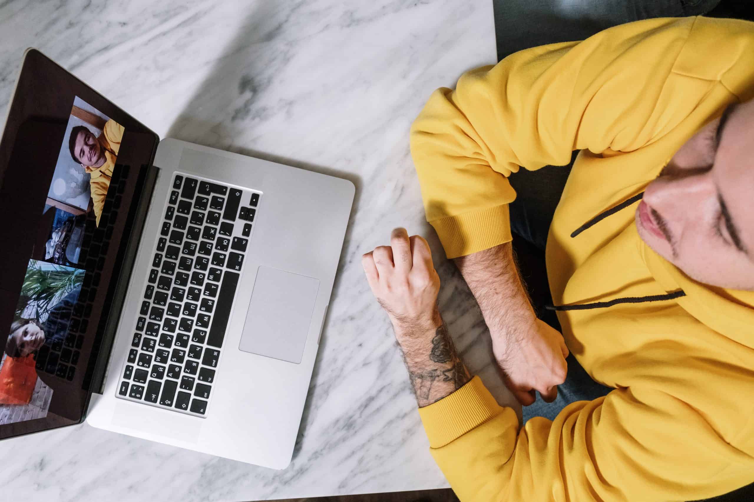 How to Change Background in Microsoft Teams Before a Meeting