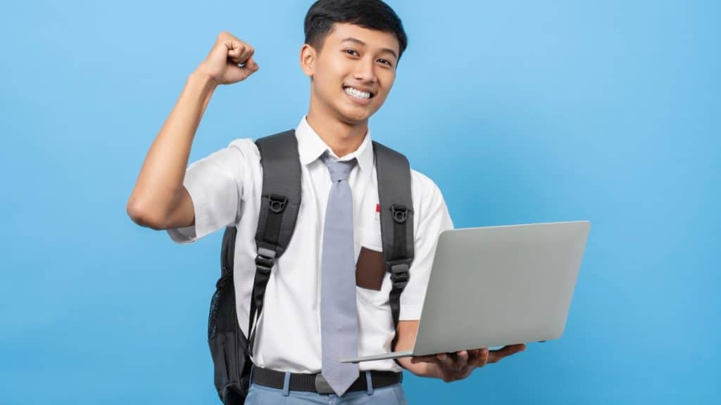 How to Book a Student Discount Fare on Amtrak