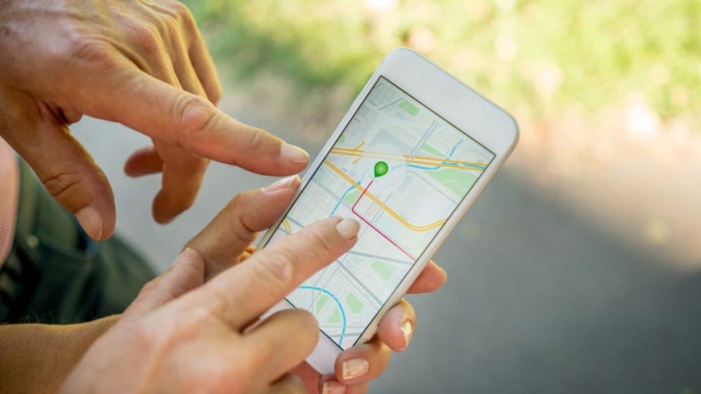 How to Measure Distance on Your Mobile Phone (Android & iPhone)