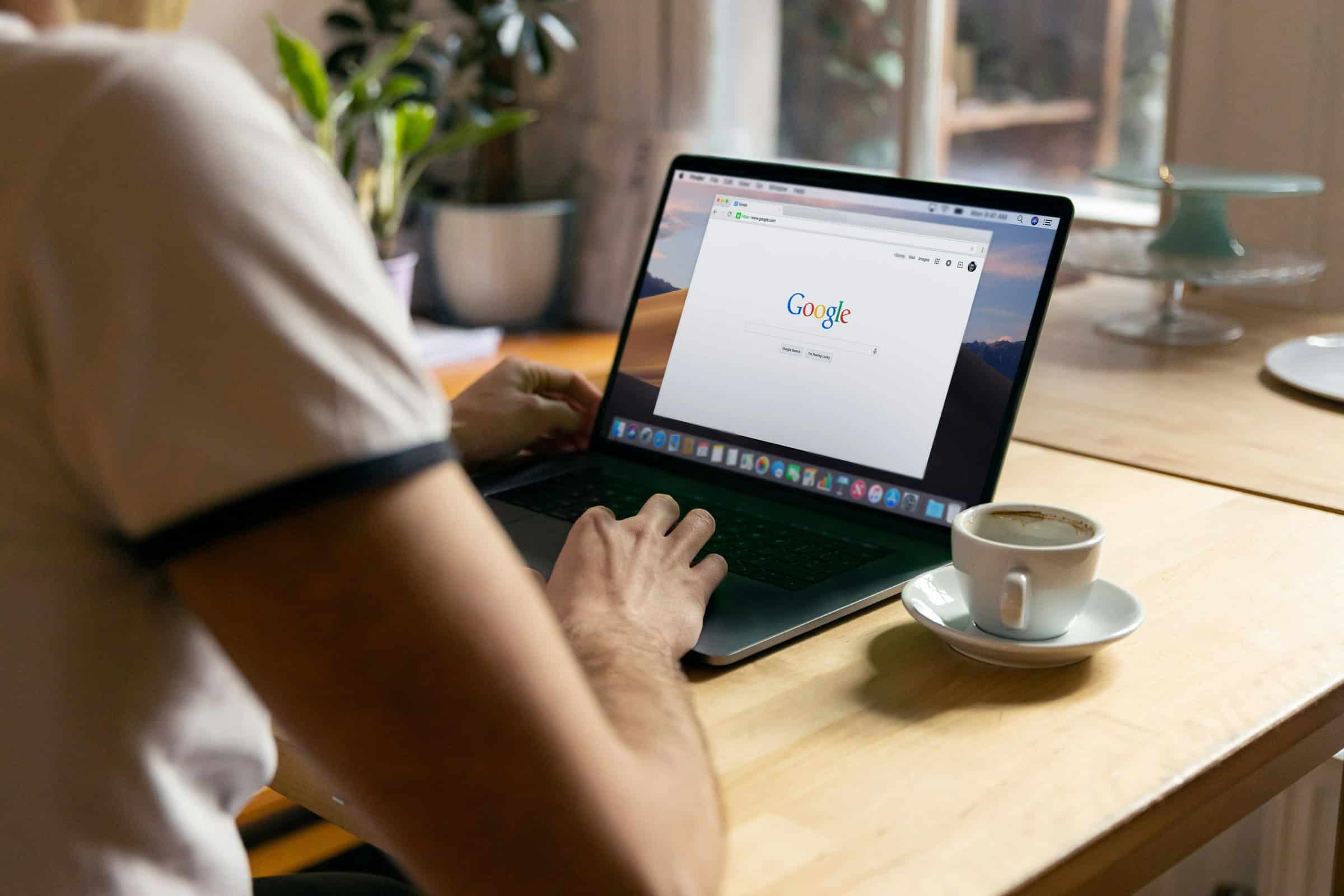 Google’s Algorithm Updates: How Paid Search Intelligence Can Help You Adapt