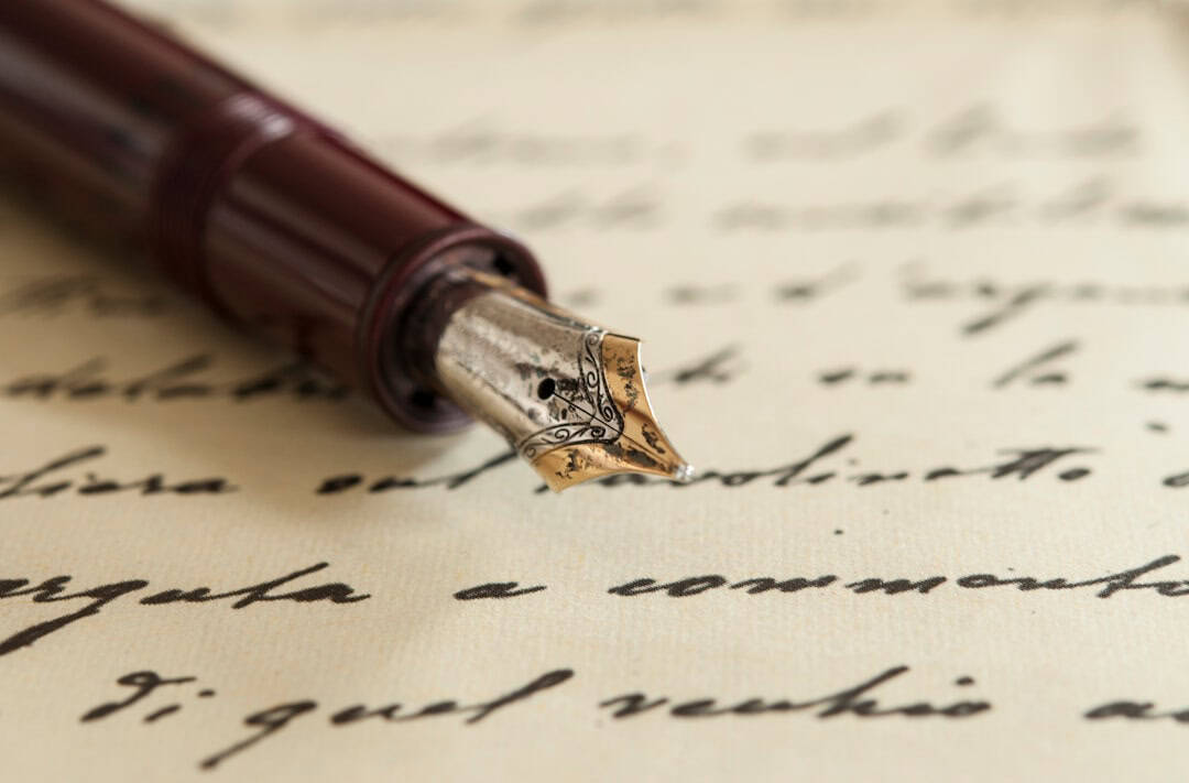 How to write a compare and contrast essay?