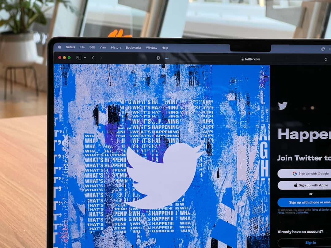 Twitter Stalker Tools: Are They Legal and How to Detect Them