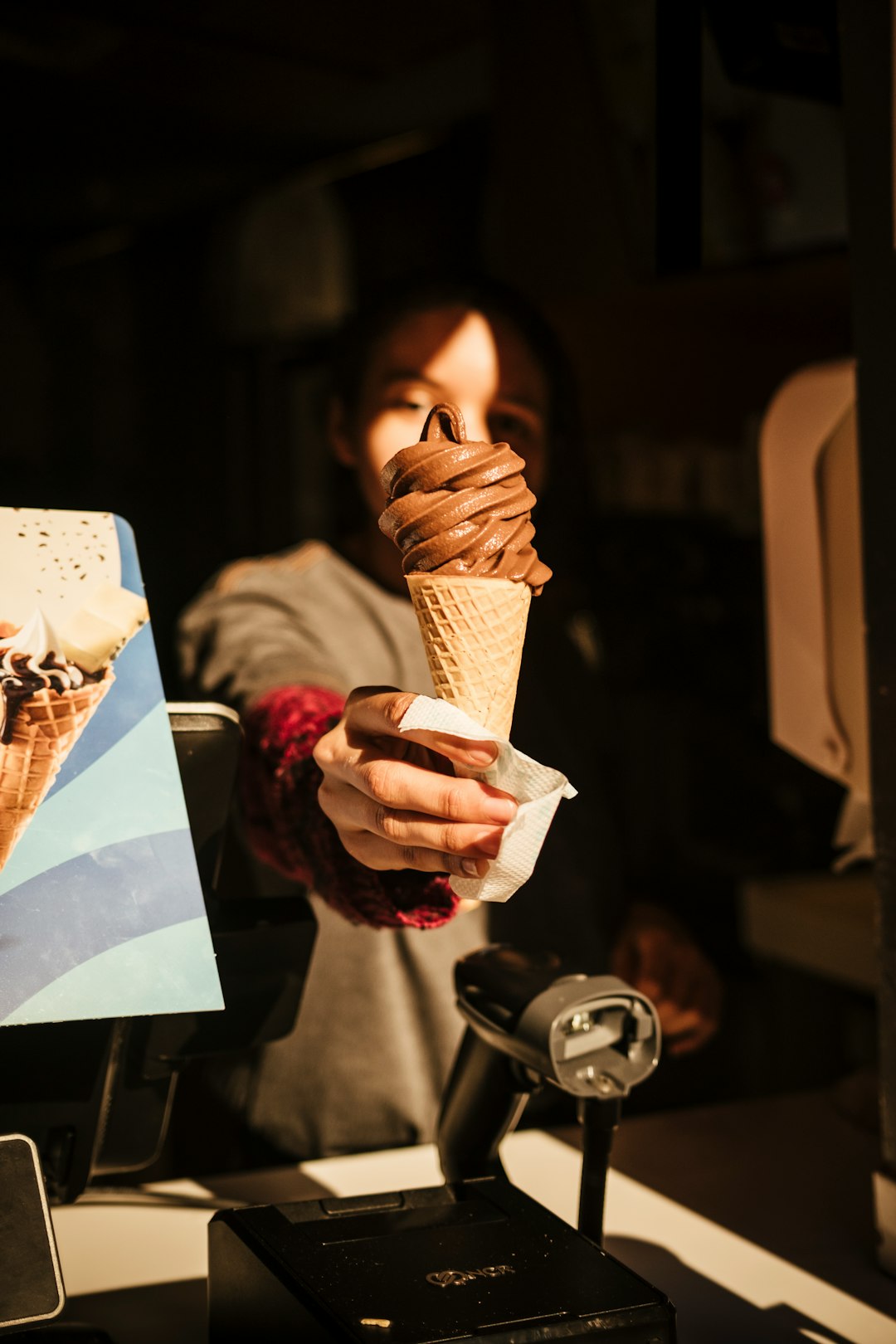 What Age Does Dairy Queen Hire? Hiring Age Explained